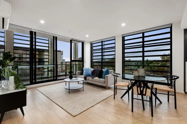 202/3 Red Hill Terrace, Doncaster East VIC 3109