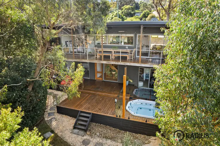 12 Bruce Road
