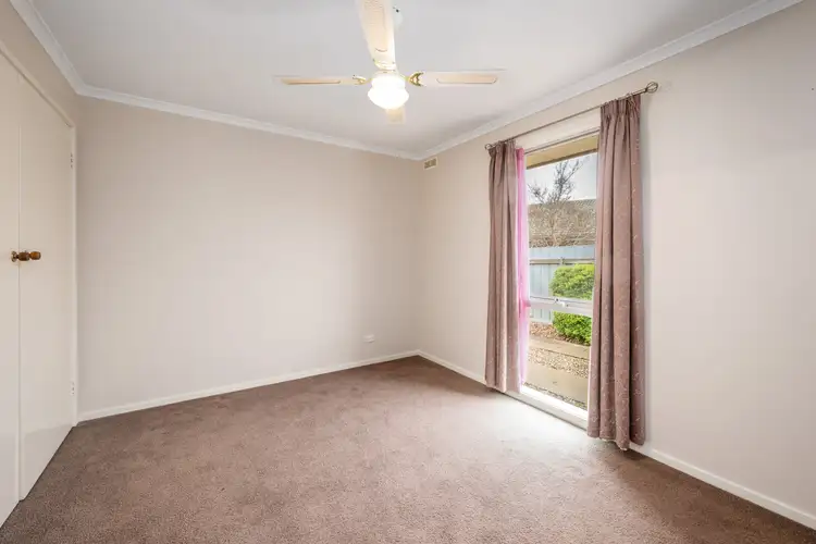 Sixth view of Homely house listing, 5 Apsley Court, Shepparton VIC 3630