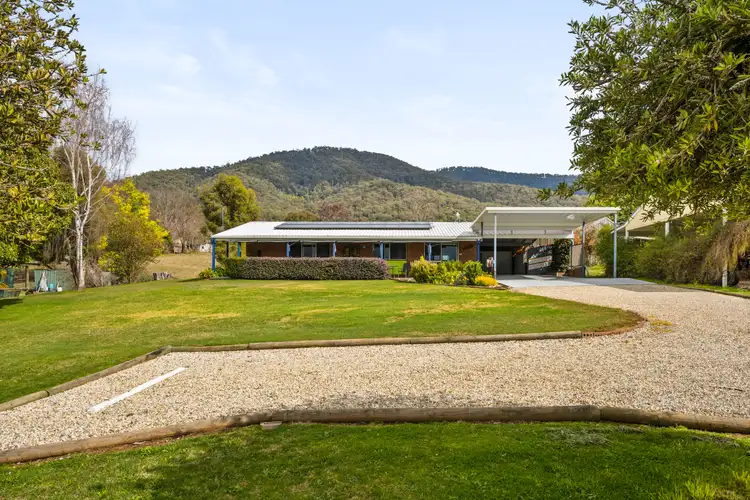 9 Kiewa Valley Highway, Tawonga VIC 3697
