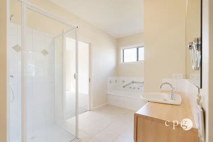 Sixth view of Homely house listing, 5/30 Saint Street, Castlemaine VIC 3450