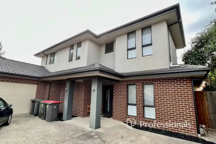 24 Koonawarra Street, Clayton VIC 3168