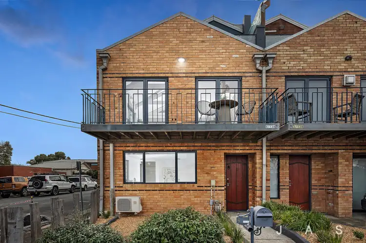 4/136-138 Charles Street, Seddon VIC 3011