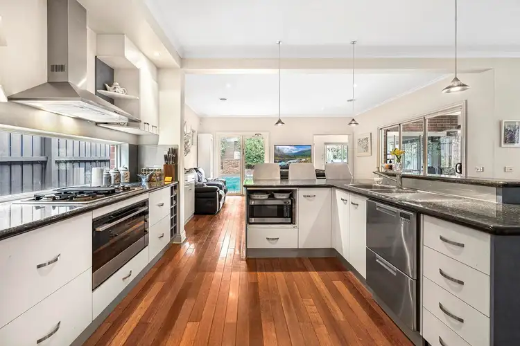 5 Kitmont Street, Murrumbeena VIC 3163