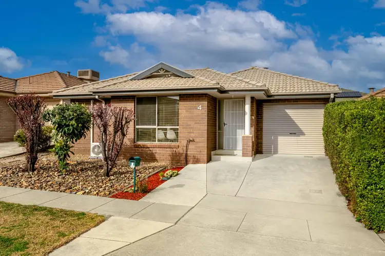 4 Poyitt Street, Franklin ACT 2913