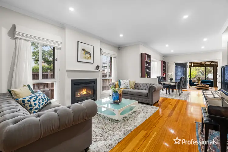 Second view of Homely house listing, 32 Oakleigh Crescent, Ormond VIC 3204