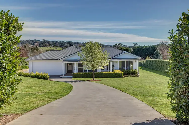 11 Windsor Crescent, Moss Vale NSW 2577