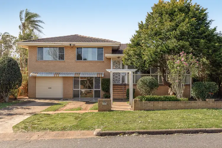 38 Barrymount Crescent, Mount Lofty QLD 4350