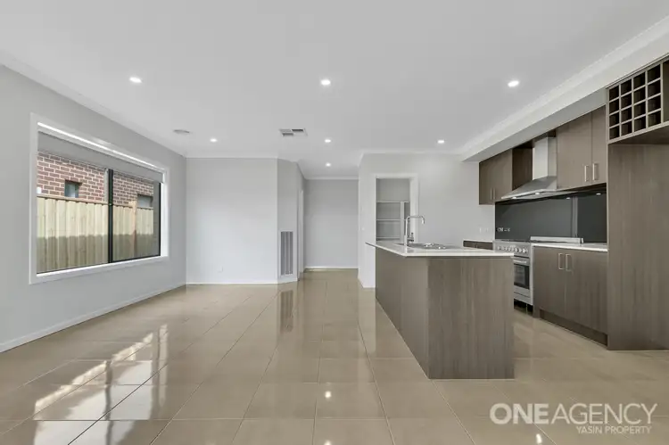 Fifth view of Homely house listing, 12 Celosia Wy Way, Tarneit VIC 3029