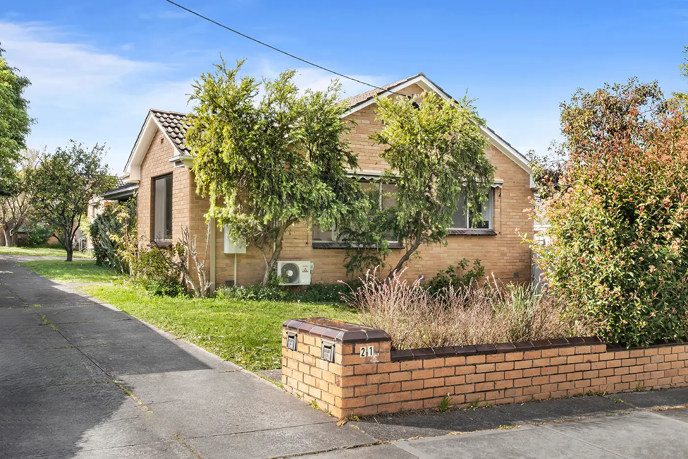 Main view of Homely villa listing, 1/21 Ashburn Grove, Ashburton VIC 3147