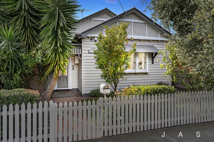 11 Wales Street, Kingsville VIC 3012