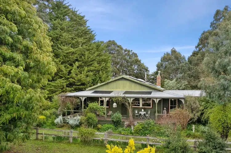 462 Zig Zag Road, Drummond North VIC 3446