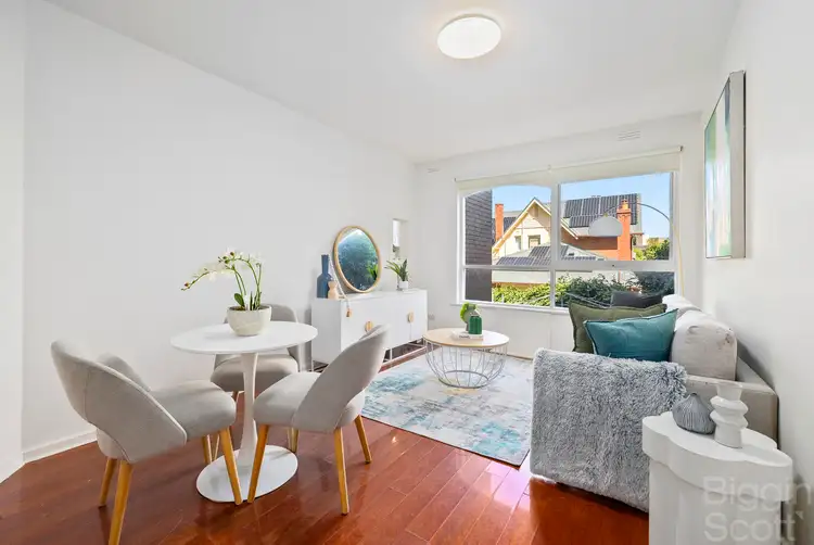 10/31 Burnett Street, St Kilda VIC 3182