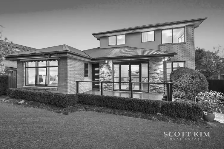 8 Maroondah Road, Ashwood VIC 3147