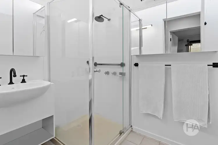 Sixth view of Homely house listing, 10 Jenola Court, Hastings VIC 3915