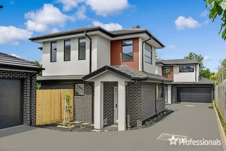 Main view of Homely townhouse listing, 2/253 Springvale Road, Nunawading VIC 3131