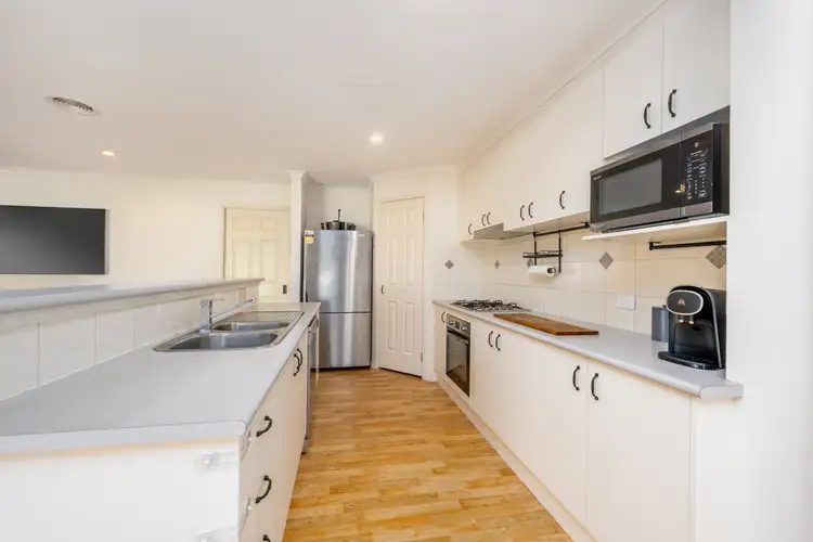 Fifth view of Homely house listing, 15 Jonagold Court, Shepparton VIC 3630