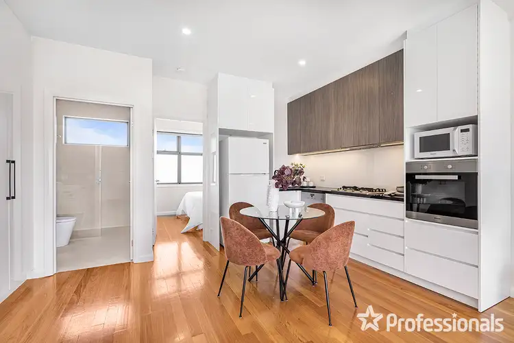 Fifth view of Homely townhouse listing, 2/75 Bent Street, Mckinnon VIC 3204