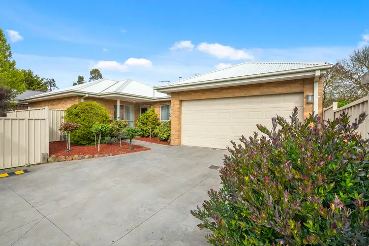 18/97B Barry Street, Romsey VIC 3434