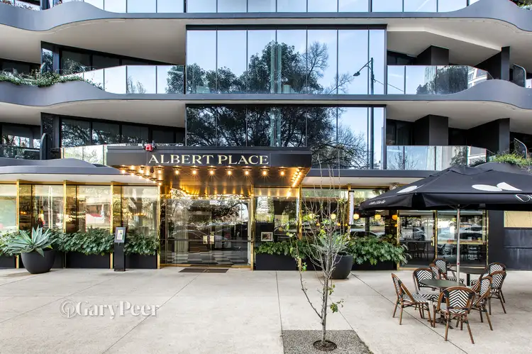 603/8 Bowen Crescent, Melbourne VIC 3004