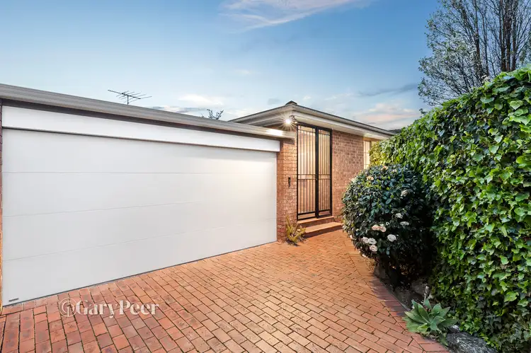 Main view of Homely unit listing, 2/19 Redan Road, Caulfield North VIC 3161