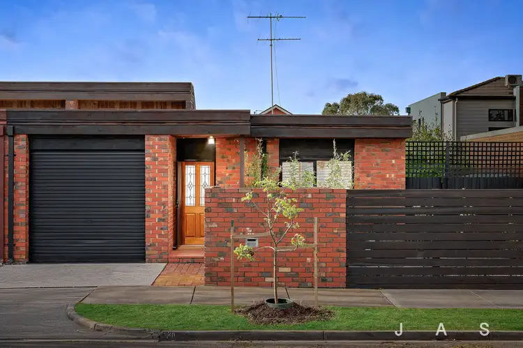 3/10 Brunel Street, South Kingsville VIC 3015