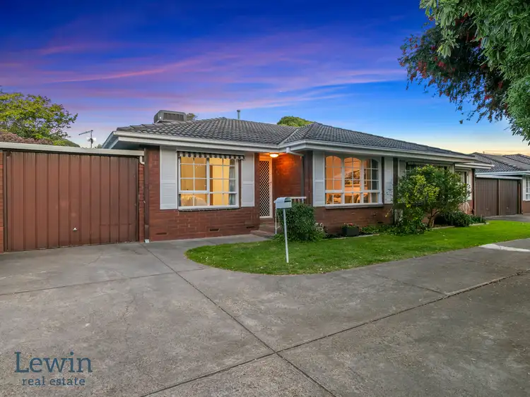 2/52 Fewster Road, Hampton VIC 3188