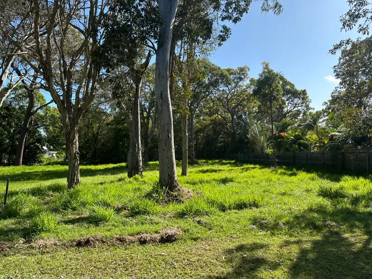 13 Wharf Street, Macleay Island QLD 4184