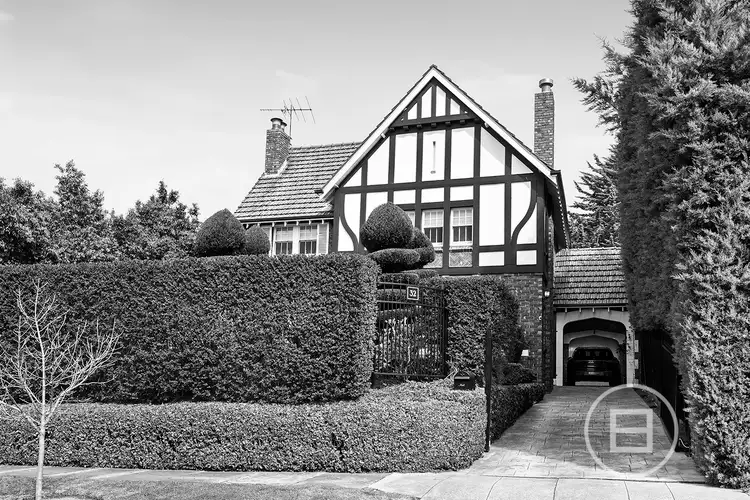 32 Evans Court, Toorak VIC 3142