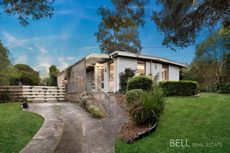 12 Bimbadeen Drive, Mooroolbark VIC 3138