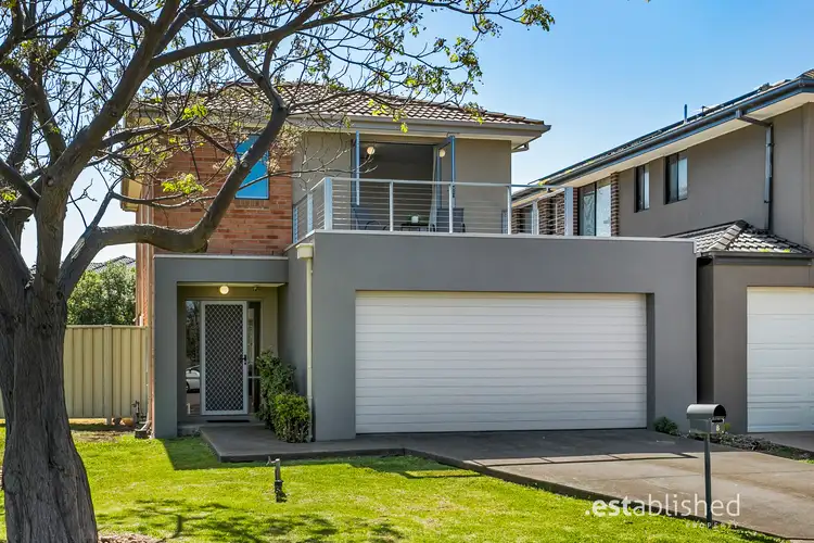 8 Santa Cruz View, Point Cook VIC 3030