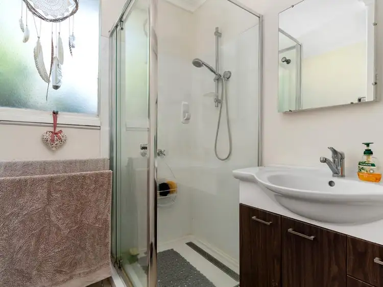 Sixth view of Homely unit listing, 5/2 Worwong Avenue, Somerville VIC 3912