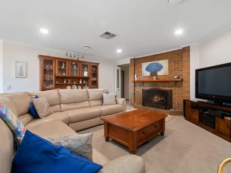 Sixth view of Homely house listing, 11 Indigofera Way, Langwarrin VIC 3910
