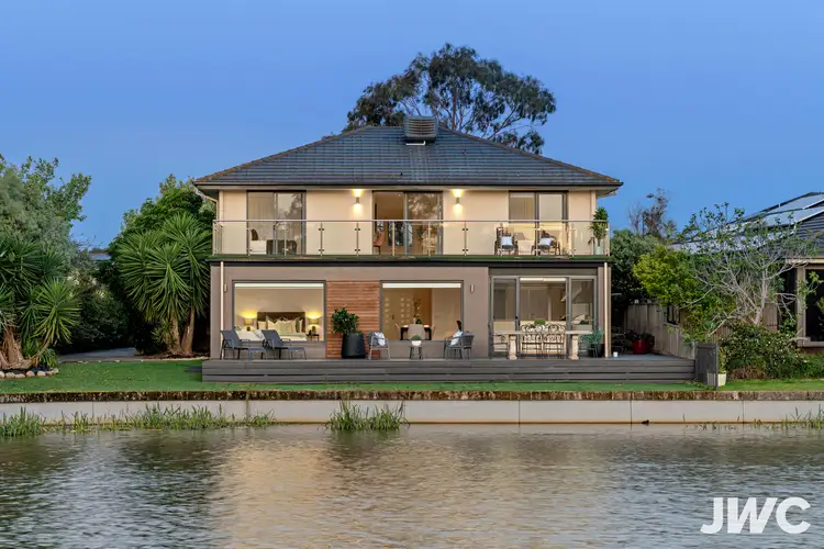 2 Quarterdeck Road, Sandhurst VIC 3977
