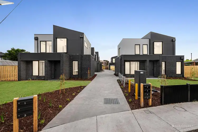 Main view of Homely townhouse listing, 2/7-9 Rich Crescent, Bellfield VIC 3081