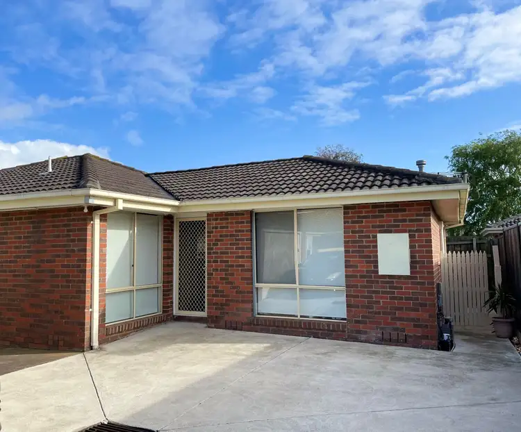 2/25 Rouse Street, Cranbourne VIC 3977