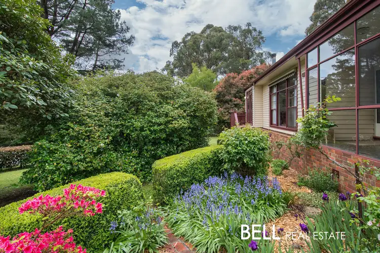 4 Mt Erin Road, Ferny Creek VIC 3786