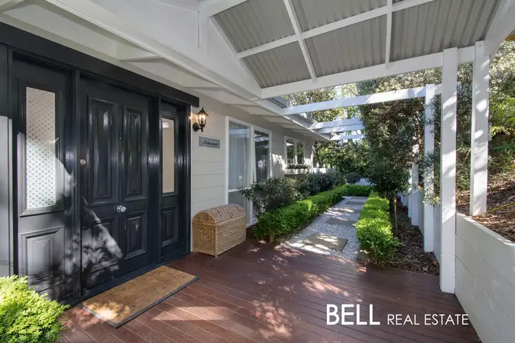332 Mt Dandenong Tourist Road