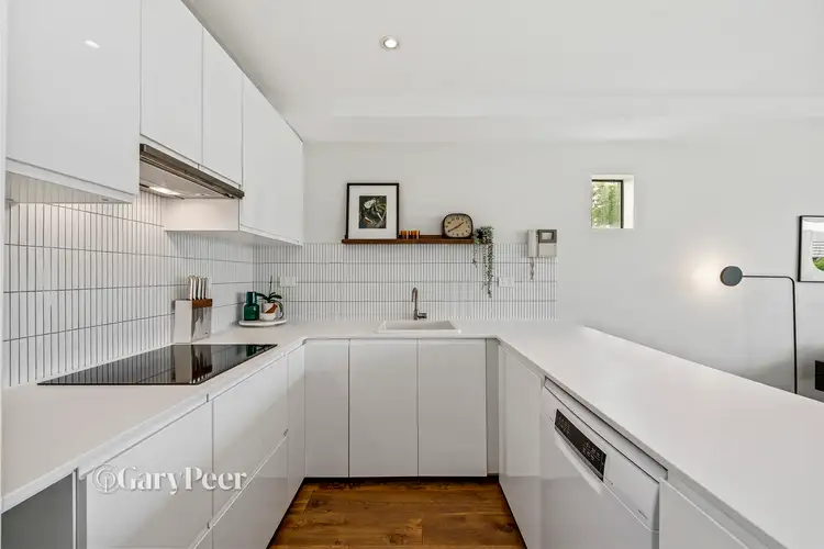 Third view of Homely apartment listing, 10/19 Selwyn Street, Elsternwick VIC 3185