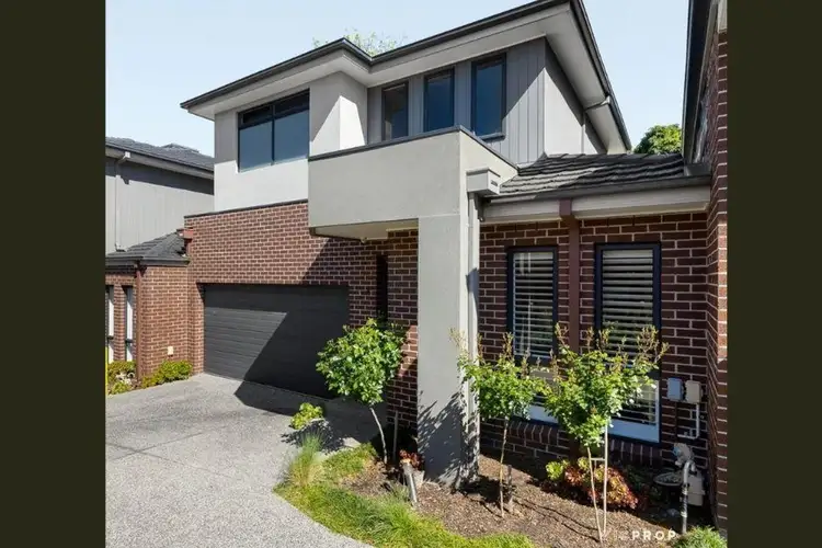 2/10 Hamilton Avenue, Blackburn VIC 3130