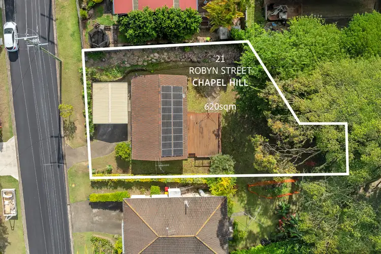 21 Robyn Street, Chapel Hill QLD 4069