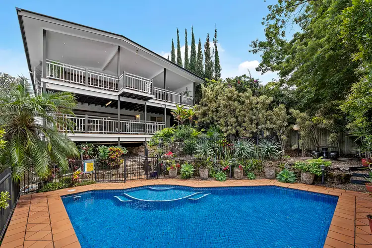 63 Hillsdon Road, Taringa QLD 4068