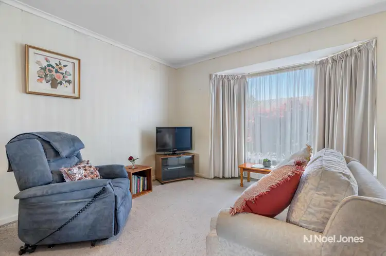 Second view of Homely unit listing, 2/2 Jilmax Court, Forest Hill VIC 3131