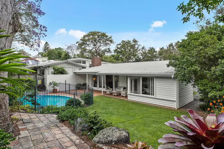 66 Iona Terrace, Taringa QLD 4068
