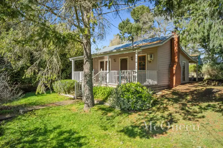 8 Tessiers Road, Daylesford VIC 3460