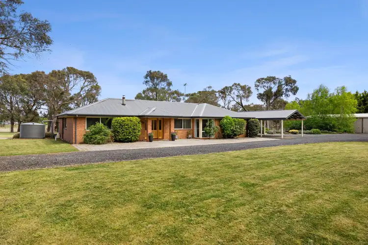 101 Woodvale Crescent, Lancefield VIC 3435