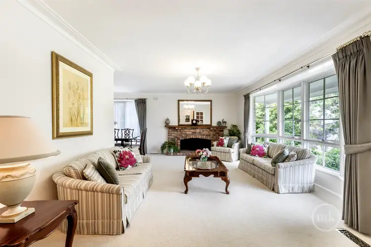 67 Buena Vista Drive, Montmorency VIC 3094