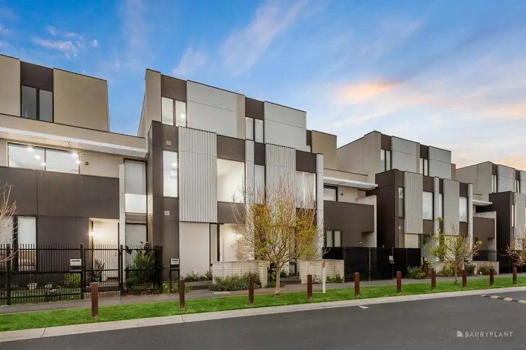 18 Harvest Court, Doncaster VIC 3108