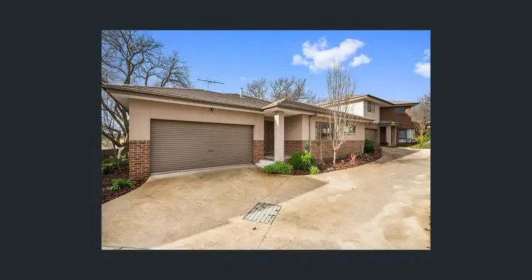 4/9 Rodney Street, Gisborne VIC 3437
