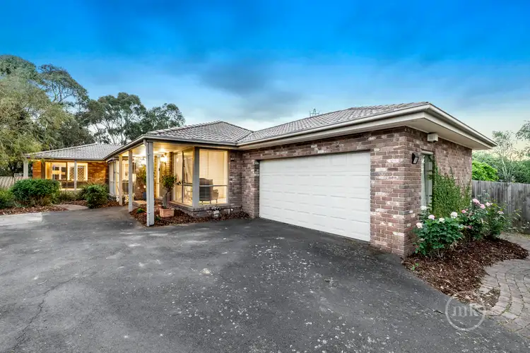7 Darkan Court, Eltham VIC 3095